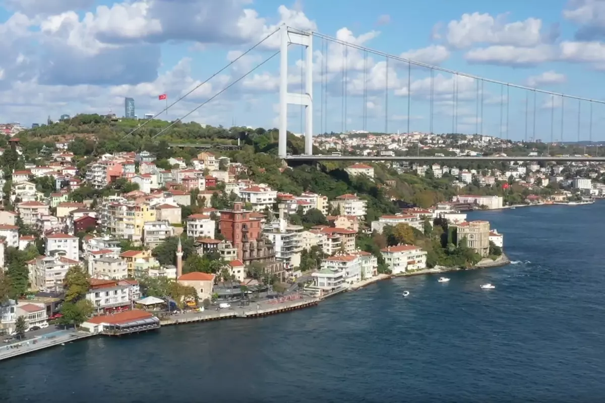 İstanbul’un gözdesi boğazdaki yalı İCRADAN satılık!